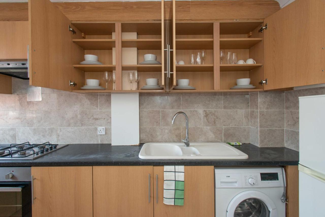 Modern Apartments In Bromley, Greater London Near Tesco And Sundridge Park Station Exterior photo