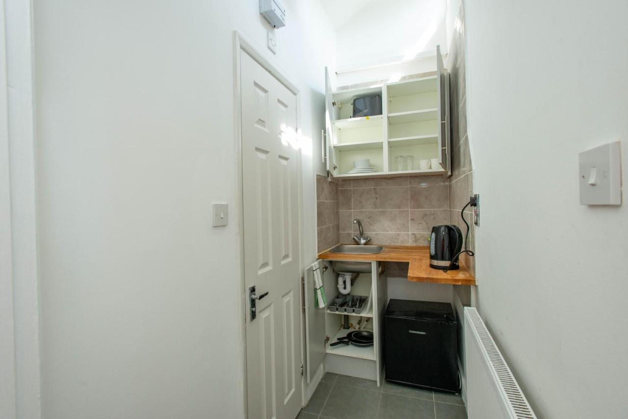 Modern Apartments In Bromley, Greater London Near Tesco And Sundridge Park Station Exterior photo