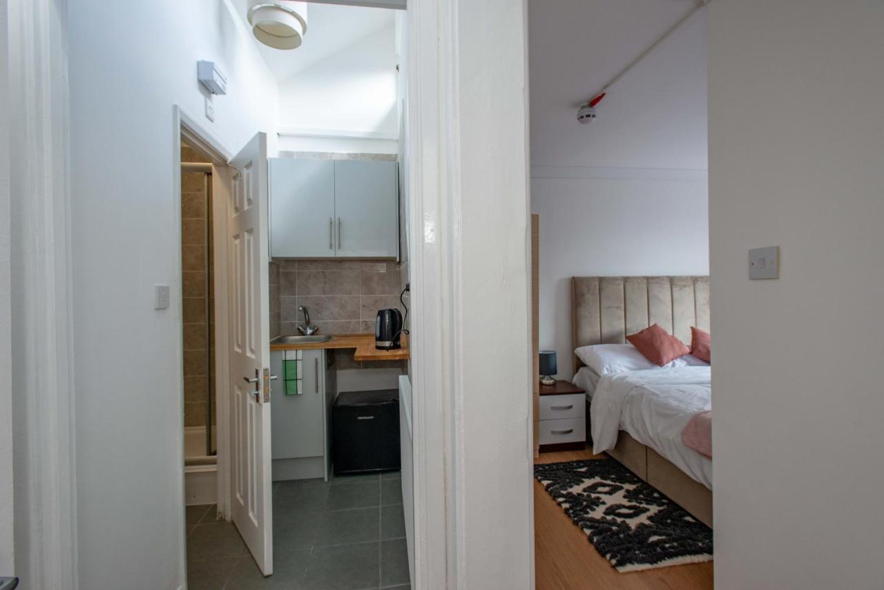 Modern Apartments In Bromley, Greater London Near Tesco And Sundridge Park Station Exterior photo